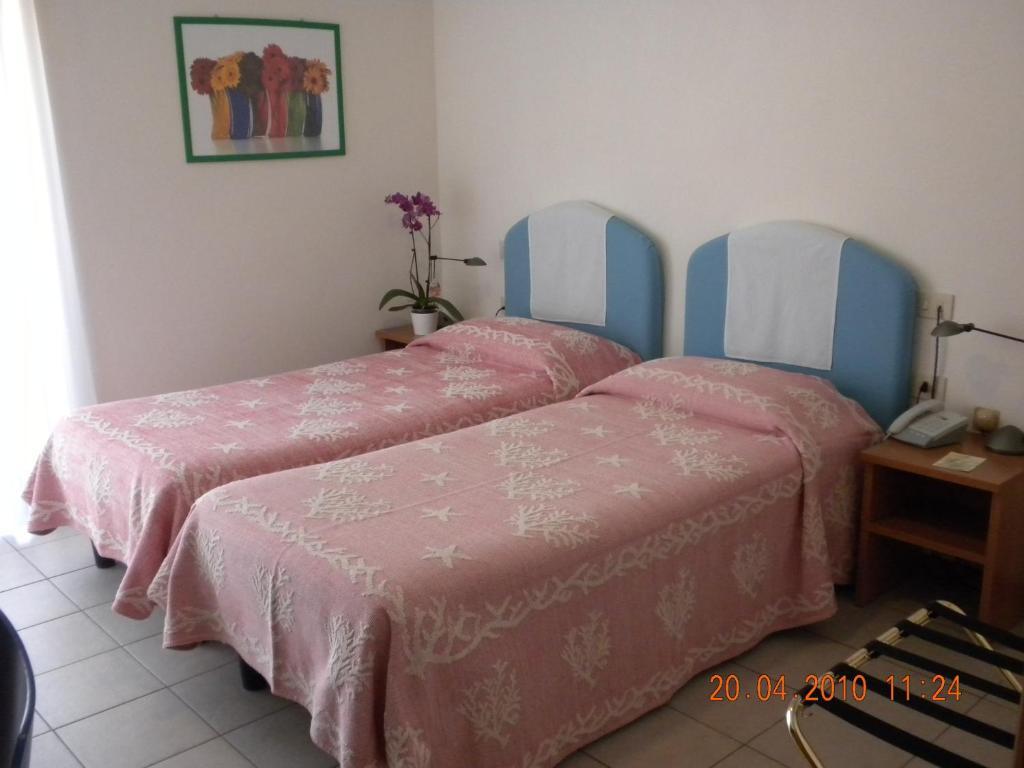Hotel La Roccia Palau Room photo